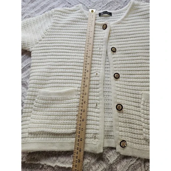 Pretty Garden Cream Button Up Cardigan US M - Picture 12 of 13